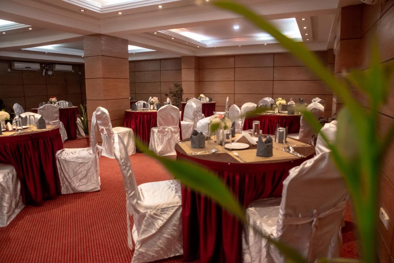 Grand Oriental Hotel Dhaka Exterior photo